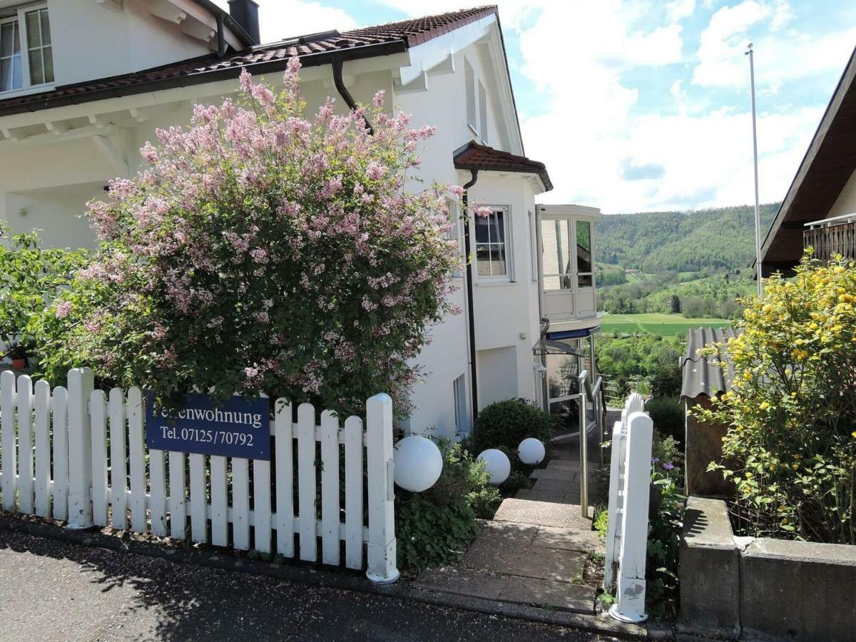 Ferienwohnung Haus Eisele Bad Urach Exterior foto